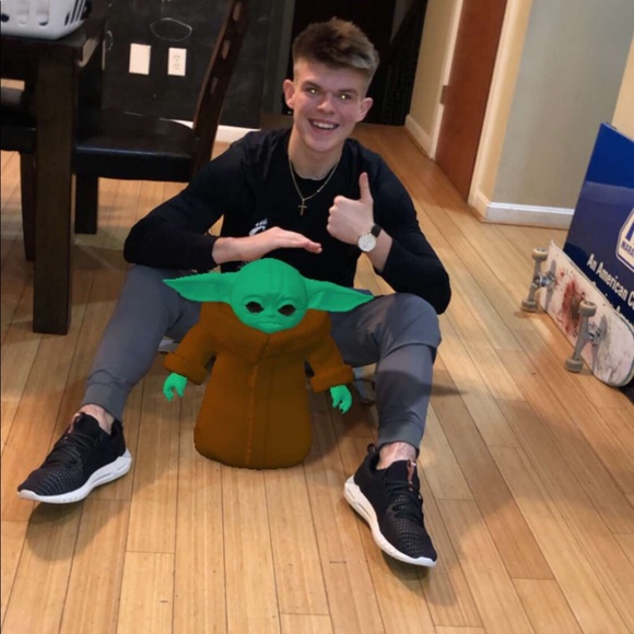 Meet your Posher, Nathaneel - Picture 1 of 1